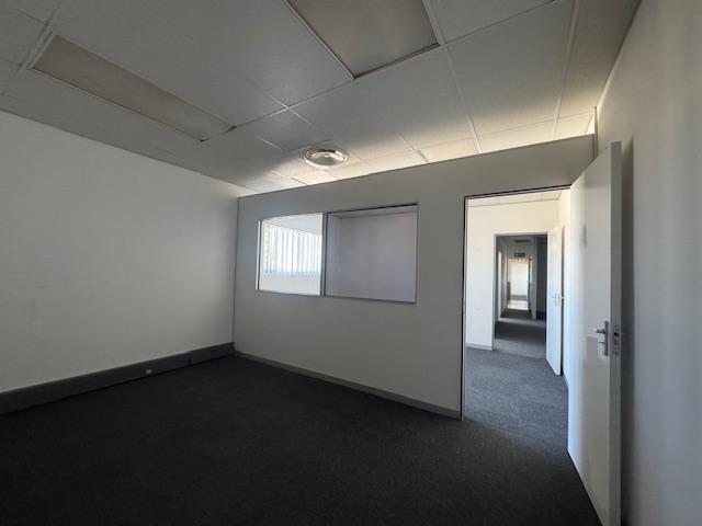 To Let Commercial Property for Rent in Fairview Eastern Cape
